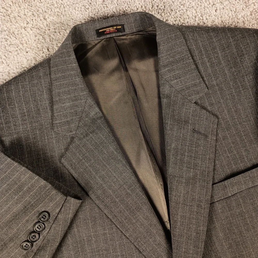Vintage David Barry 42R 36x29 Men's Suit Grey 4 Color Pinstripe Wool Blend